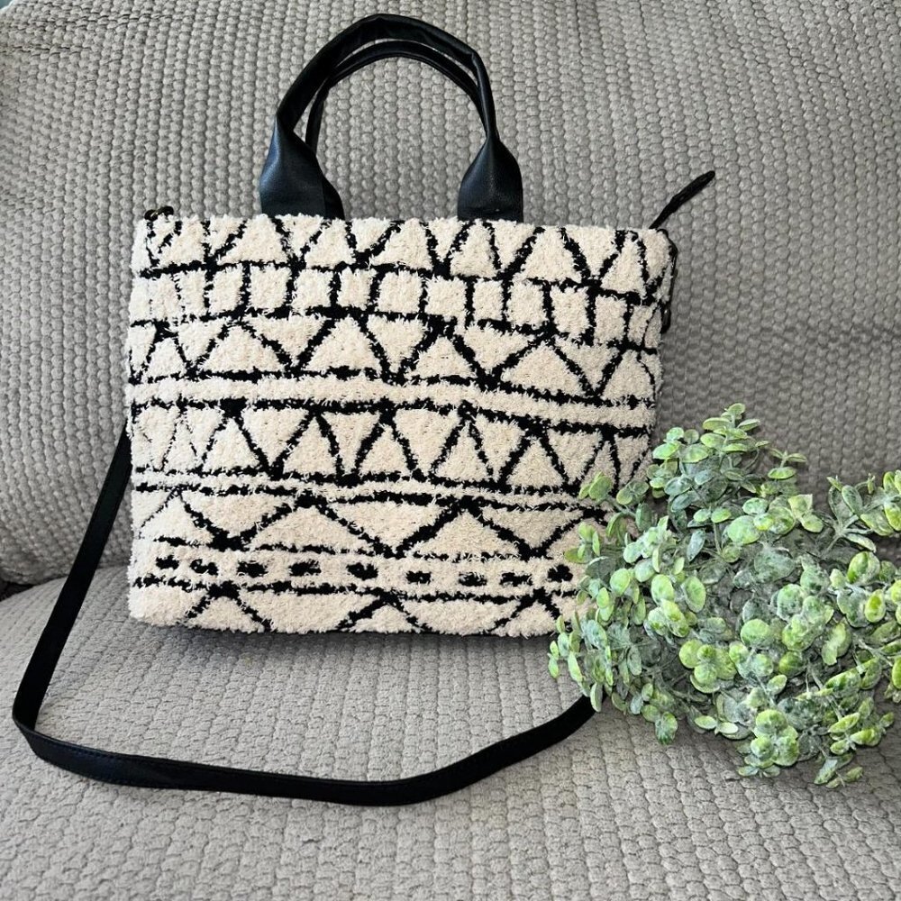 Universal Threads Bohemian Style Paxton Tote/Purse - image 1